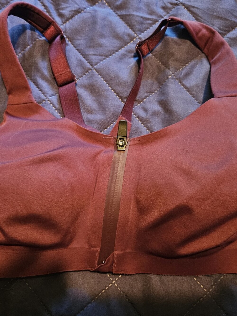 Victoria's Secret Front-Zip Sports Bra - Burgundy 36D